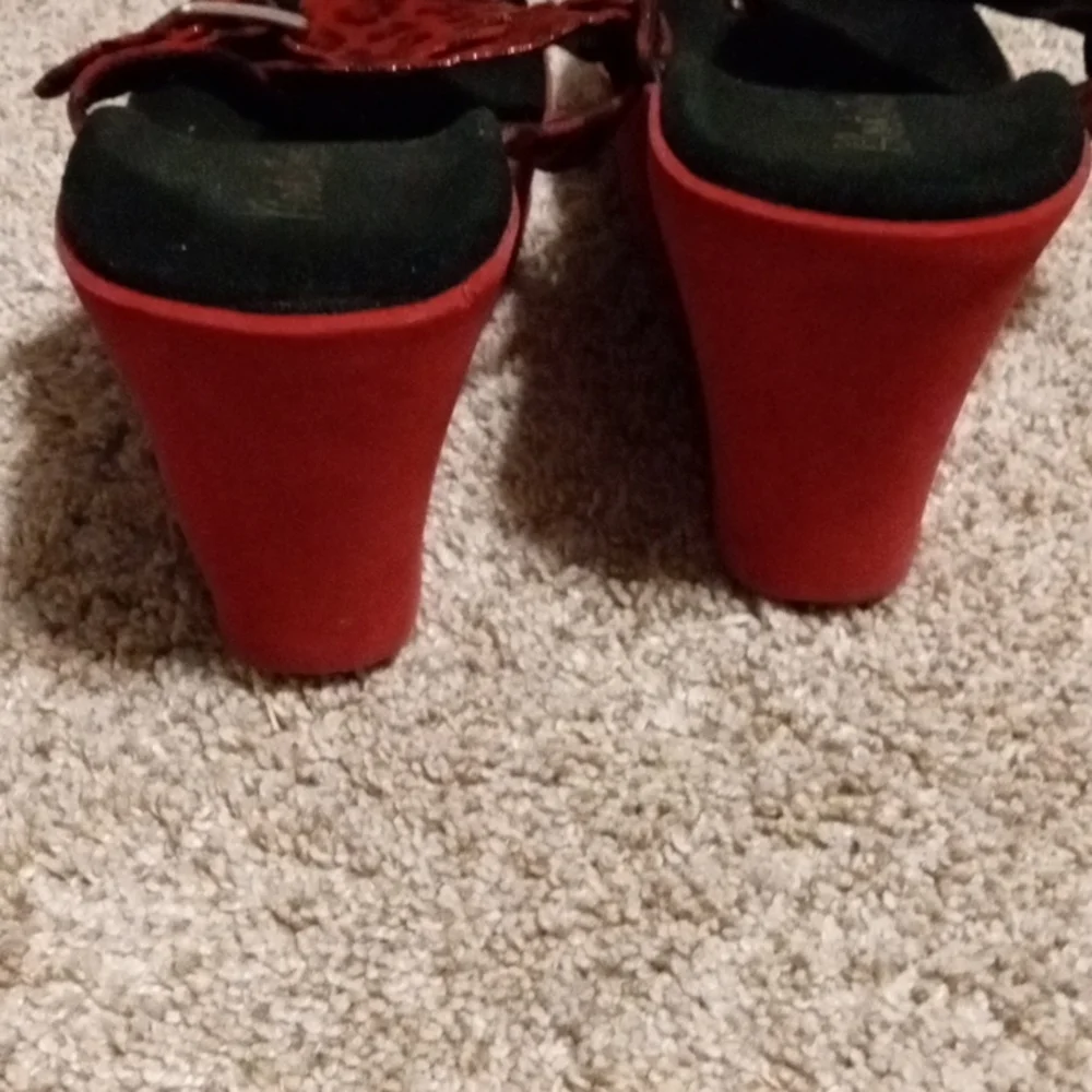 Wedges - Picture 3 of 3